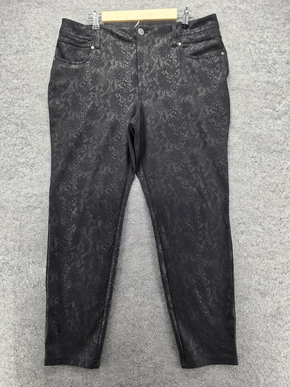 Simply Vera Vera Wang Pants Womens XL Black Jegging Stretch Animal Print 29.5 In